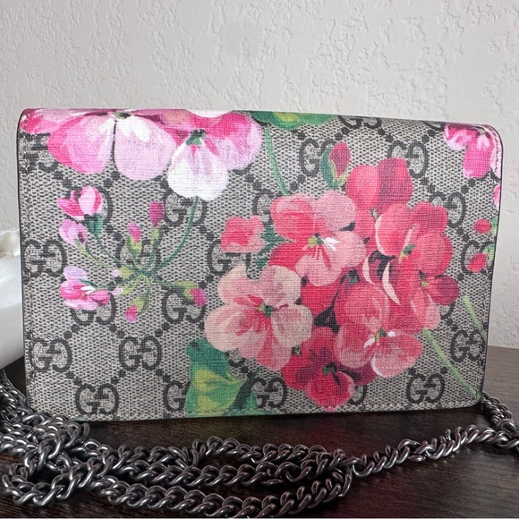 Authentic Super Mini Gucci Dionysus Pink Blooms Crossbody - Picture 2 of 9